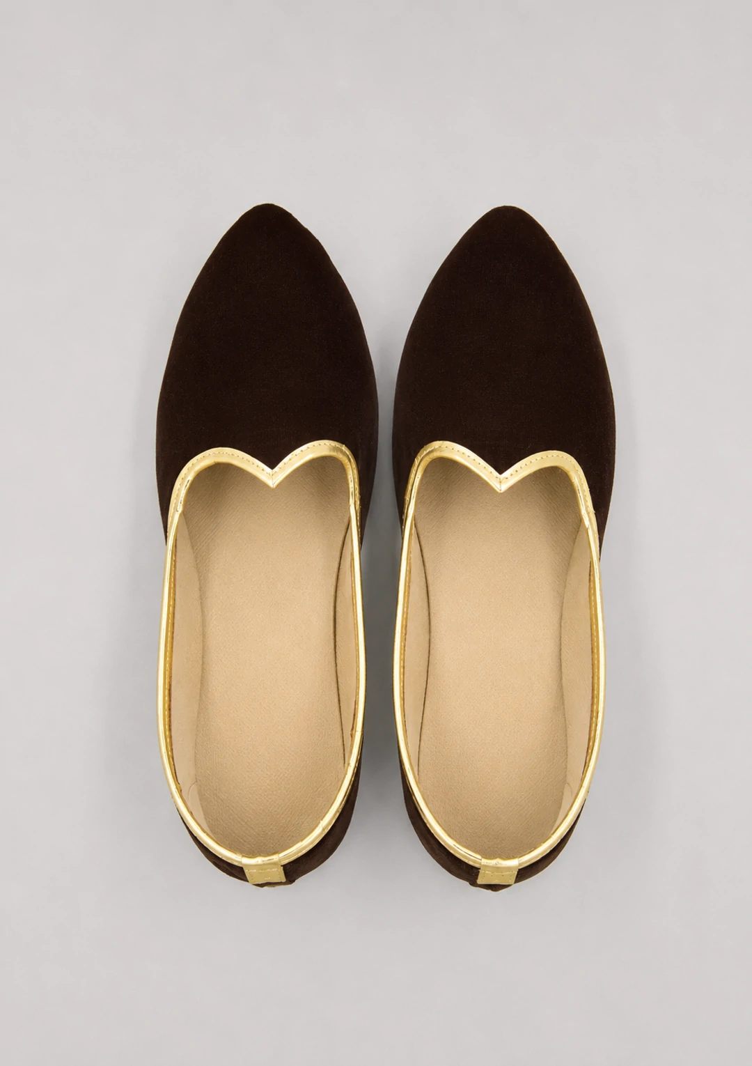Men’s Dark Brown Velvet Mojari Shoes - Image 2